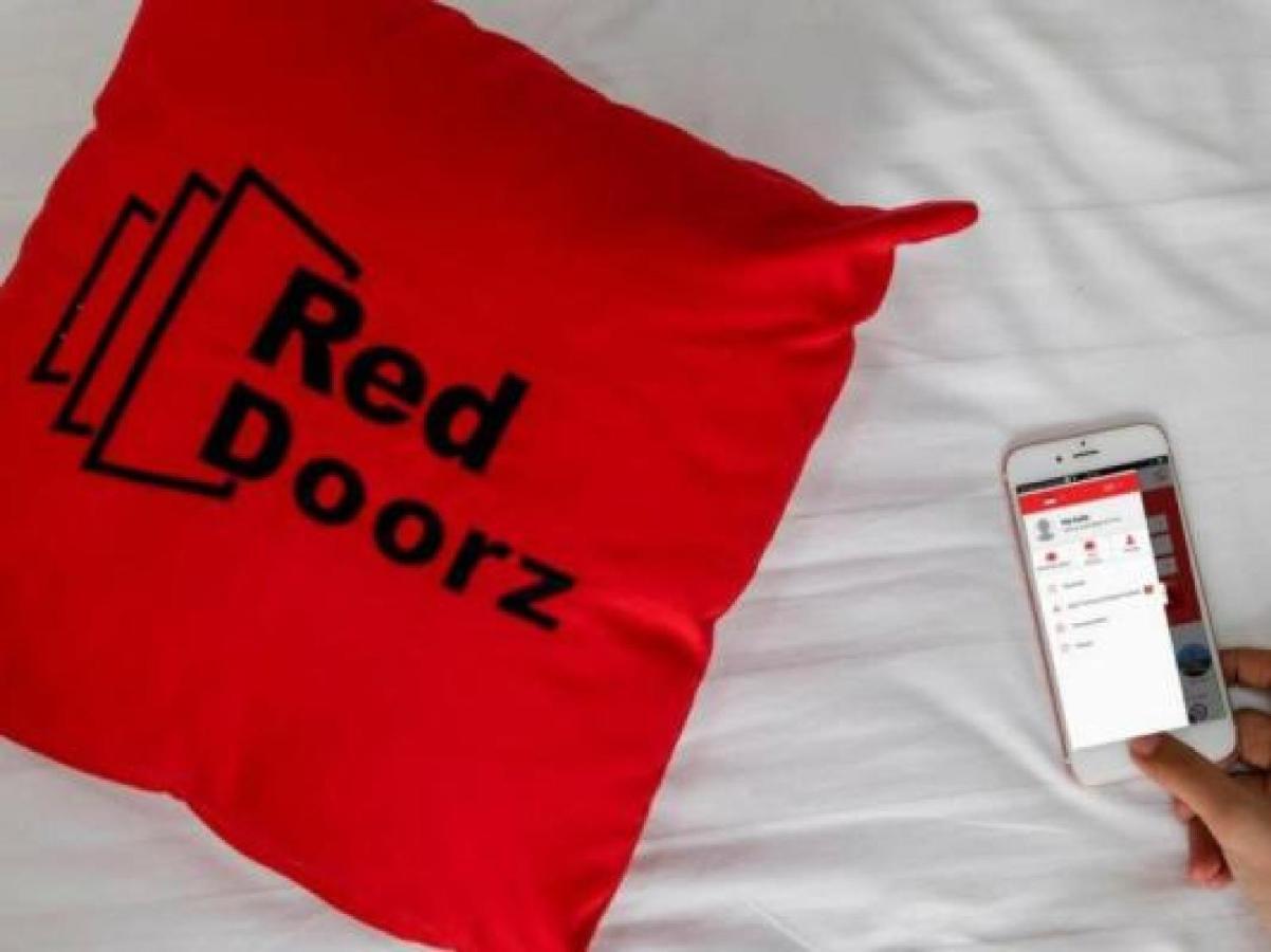 Reddoorz Plus @ Paal 2 Манадо Екстер'єр фото